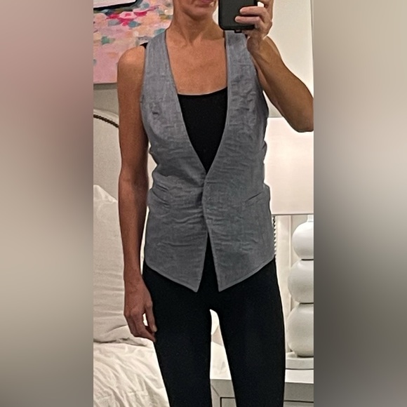 Walter, Vest, size 6 - Picture 4 of 8